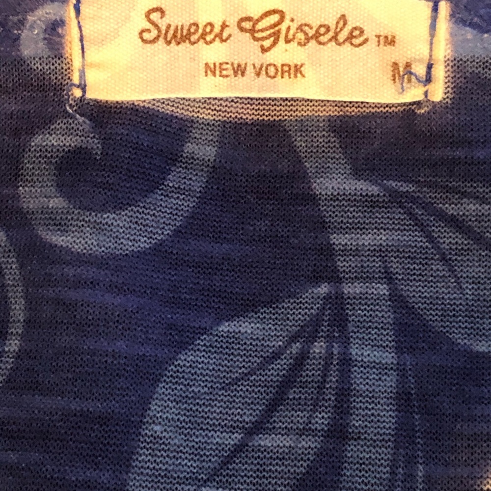 Beautiful SF Top! 🌉 - Picture 4 of 4